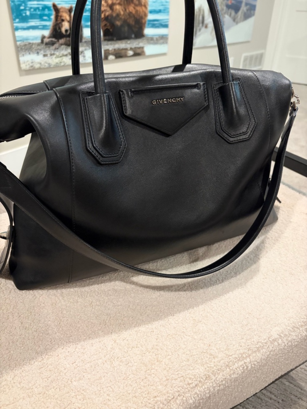 Givenchy Antigona Soft Medium Satchel in Black